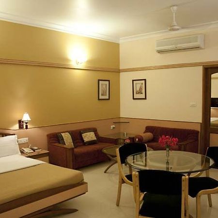 Harmony Hotel Rajkot Luaran gambar