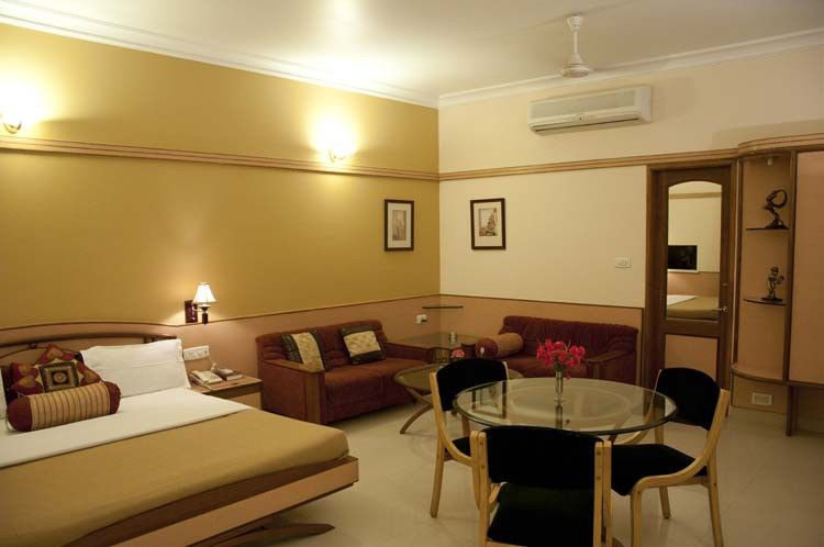 Harmony Hotel Rajkot Luaran gambar